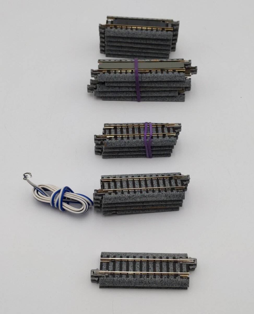 Assorted Kato N Scale Straight Track Sections [21] EX