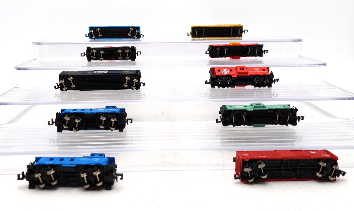 Bachmann & Other N Scale Assorted Freight Cars [10] EX