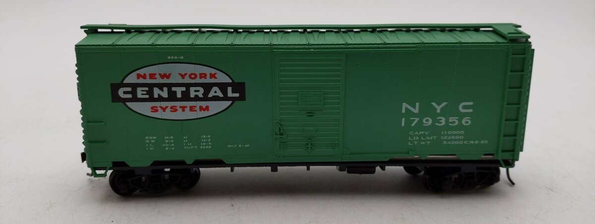 InterMountain HO Scale 40701-12 NYC 10' High AAR Boxcar #158029 EX/Box