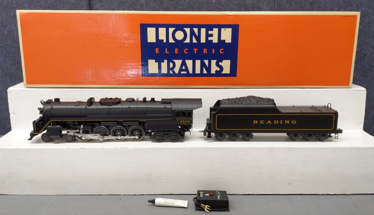 Lionel 6-18006 O Gauge Reading T-1 4-8-4 Steam Locomotive & Tender #2100 EX/Box