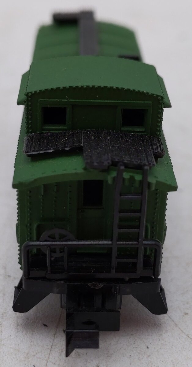 MRC 7085 N Scale Penn Central Caboose #23336 EX/Box