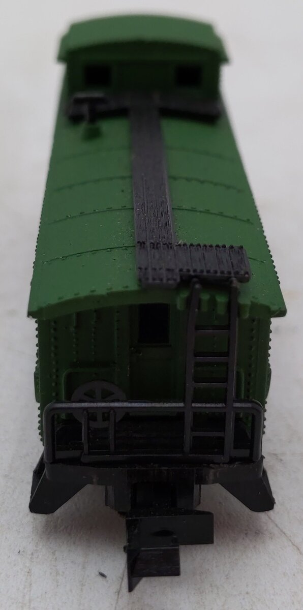 MRC 7085 N Scale Penn Central Caboose #23336 EX/Box