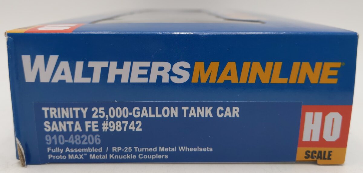 Walthers 910-48206 HO Santa Fe Trinity 25,000-Gallon Tank Car RTR #98742