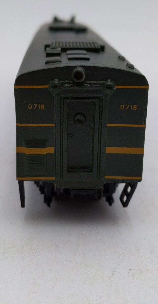 Athearn DL-109 HO Scale New Haven Locomotive #0718 LN/Box
