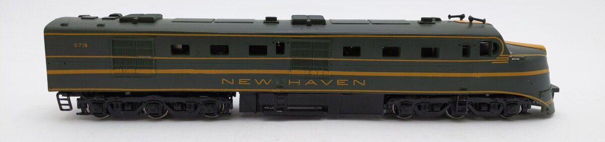 Athearn DL-109 HO Scale New Haven Locomotive #0718 LN/Box