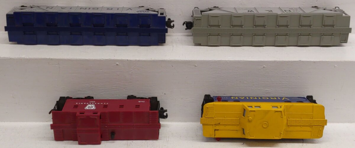 Lionel O Gauge Assorted Freight Cars [4] EX