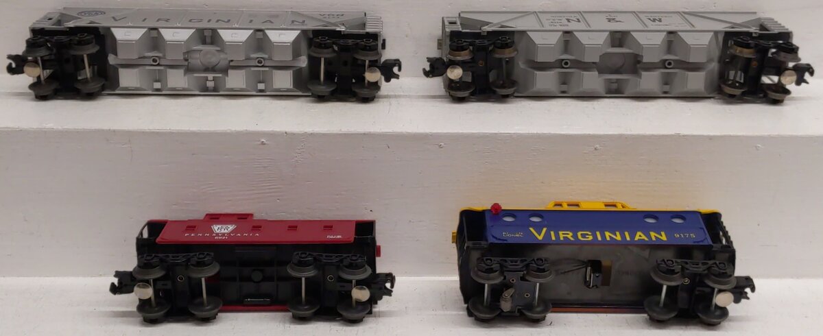 Lionel O Gauge Assorted Freight Cars [4] EX