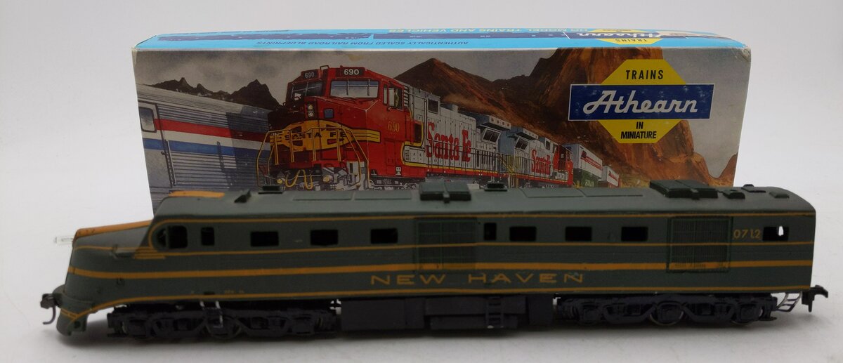Athearn  HO Scale New Haven Locomotive #0712 EX/Box