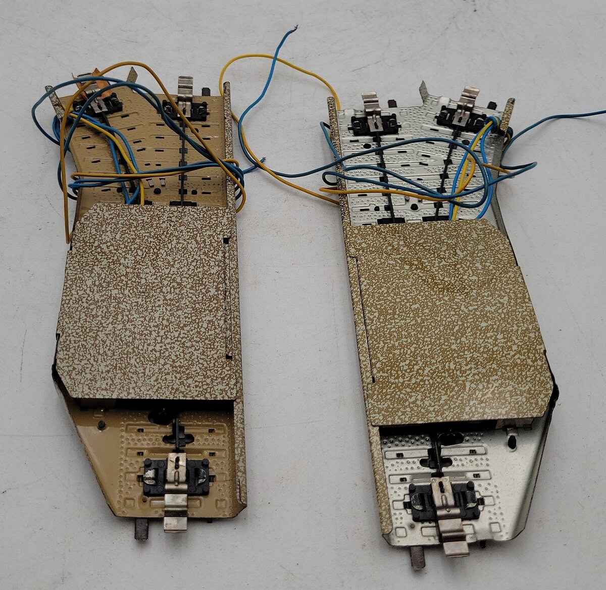 Marklin 5202 HO Remote Left and Right Switch Pair VG/Box