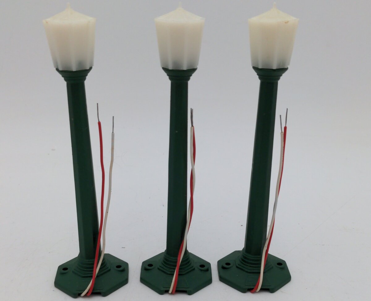 Lionel 6-22950 O Classic Street Lamps Set of 3 EX/Box