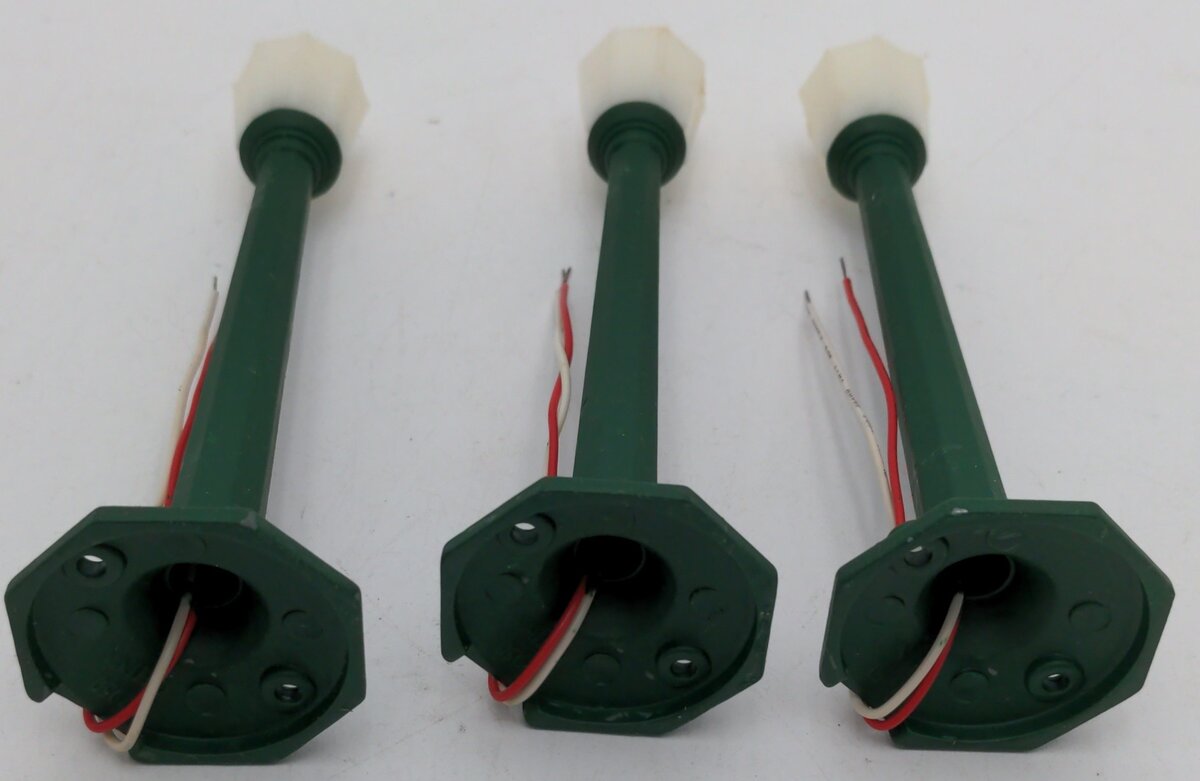 Lionel 6-22950 O Classic Street Lamps Set of 3 EX/Box