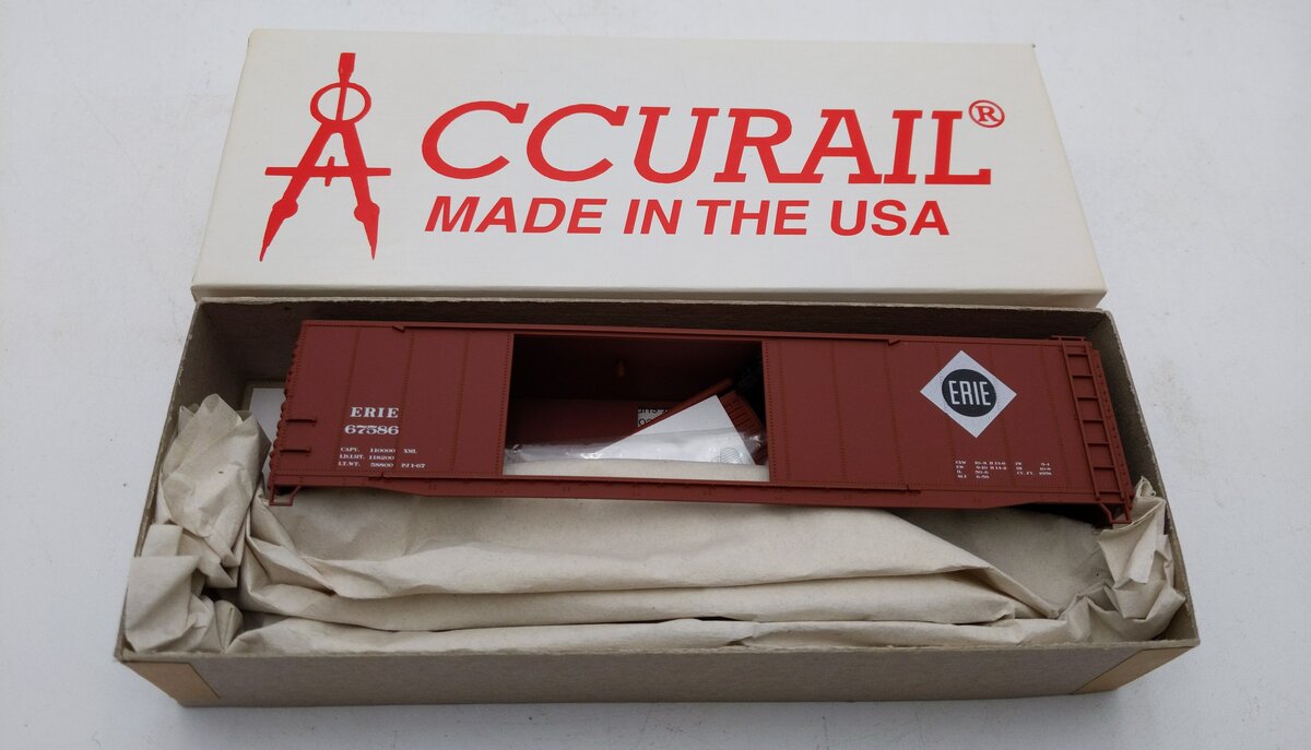 Accurail 5211 HO Erie 50' aar DBL DR Box Kit NIB