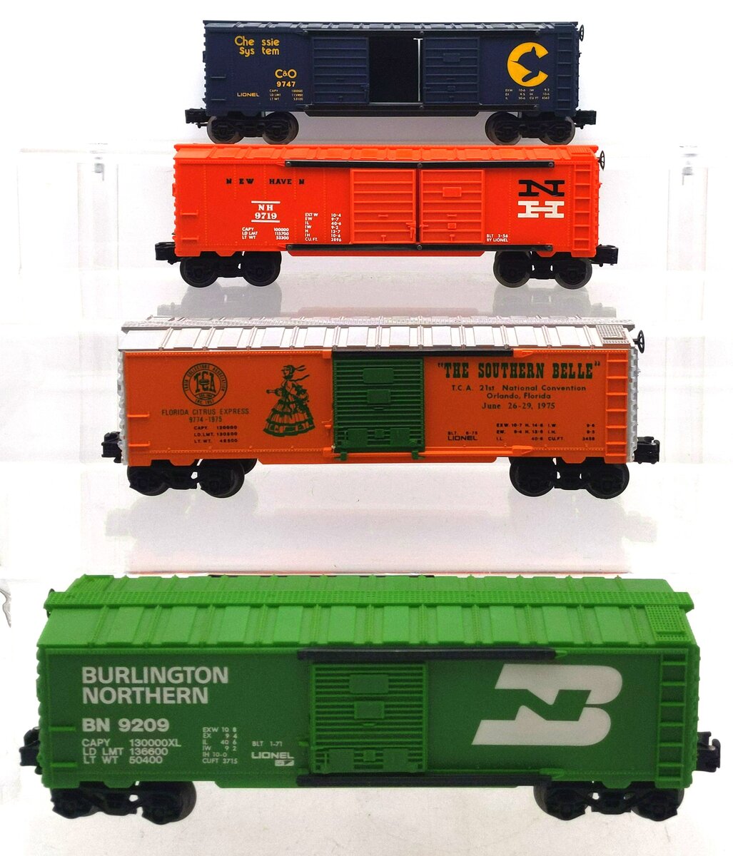 Lionel O Gauge Assorted Boxcars: 9747, 9774, 9209, 9719 [4] VG