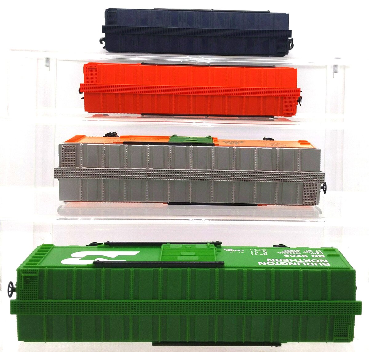 Lionel O Gauge Assorted Boxcars: 9747, 9774, 9209, 9719 [4] VG