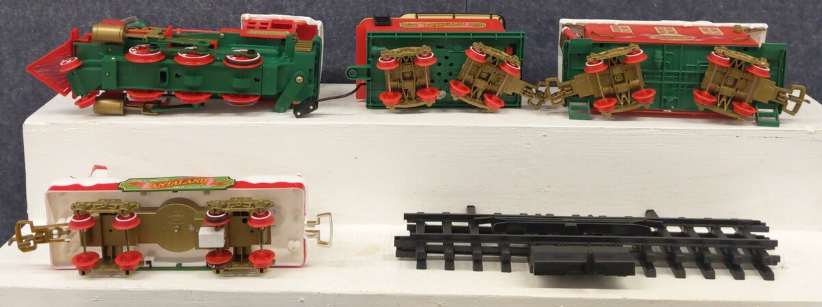 New Bright 1181WG Santaland Collection G Gauge Steam Train Set VG/Box
