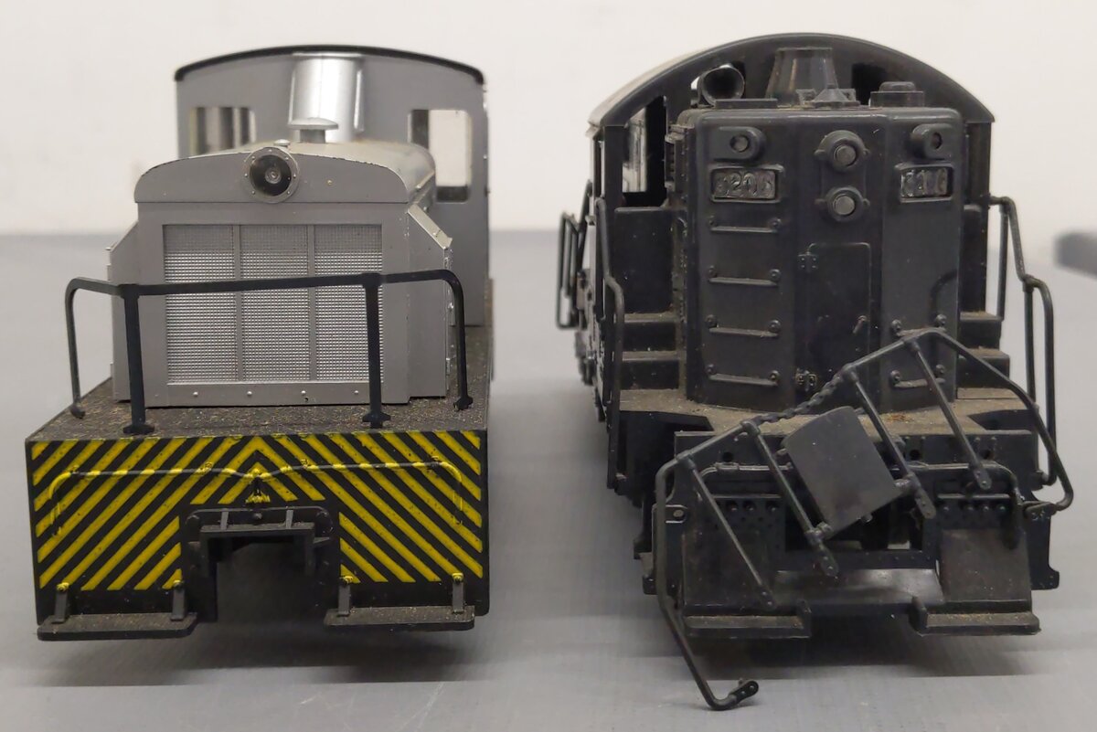 Rivarossi and Other O Gauge 2-Rail Diesel Locomotives: 41, 3206 [2] VG