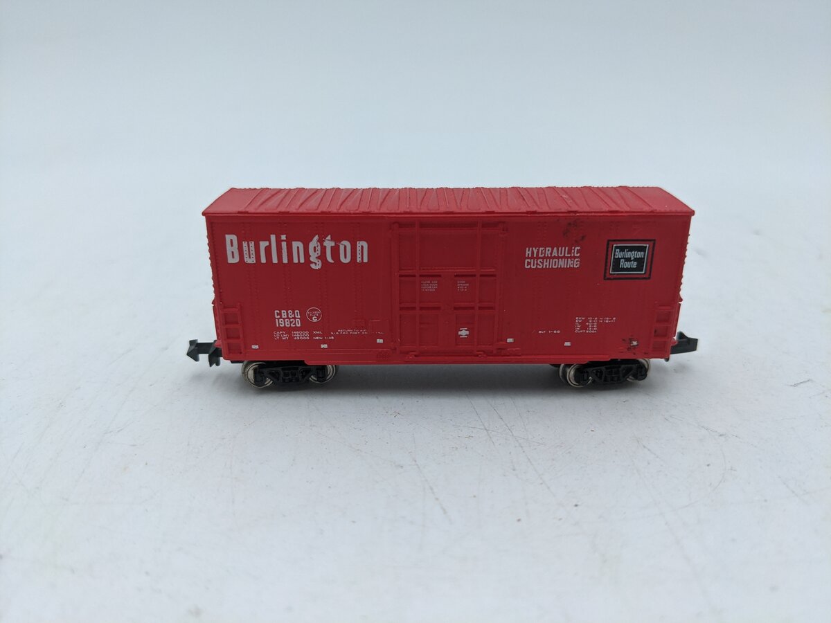 Bachmann 71266 N Scale Chicago Burlington & Quincy Hi-Cube Boxcar #19820 EX