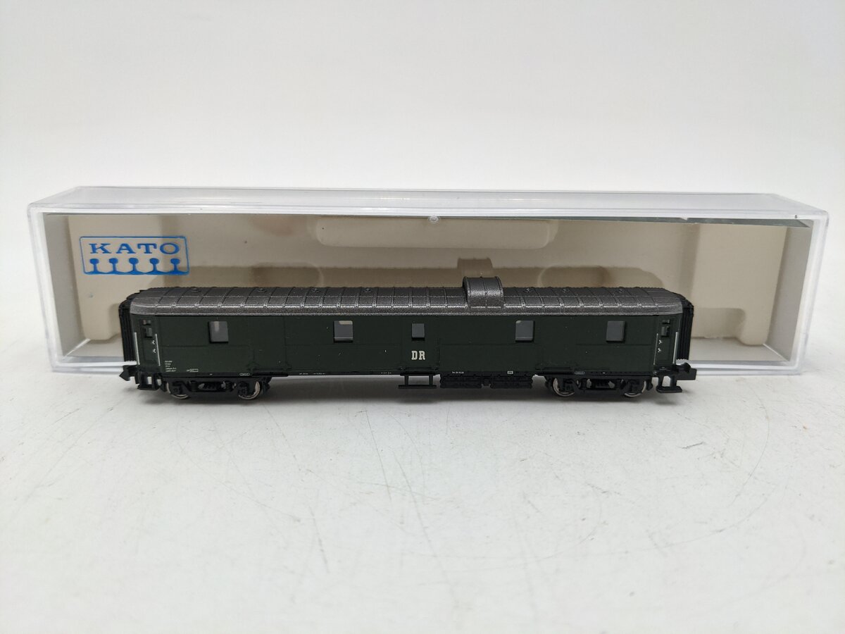 Kato N Scale Deutsche Reichsbahn Passenger Car EX/Box