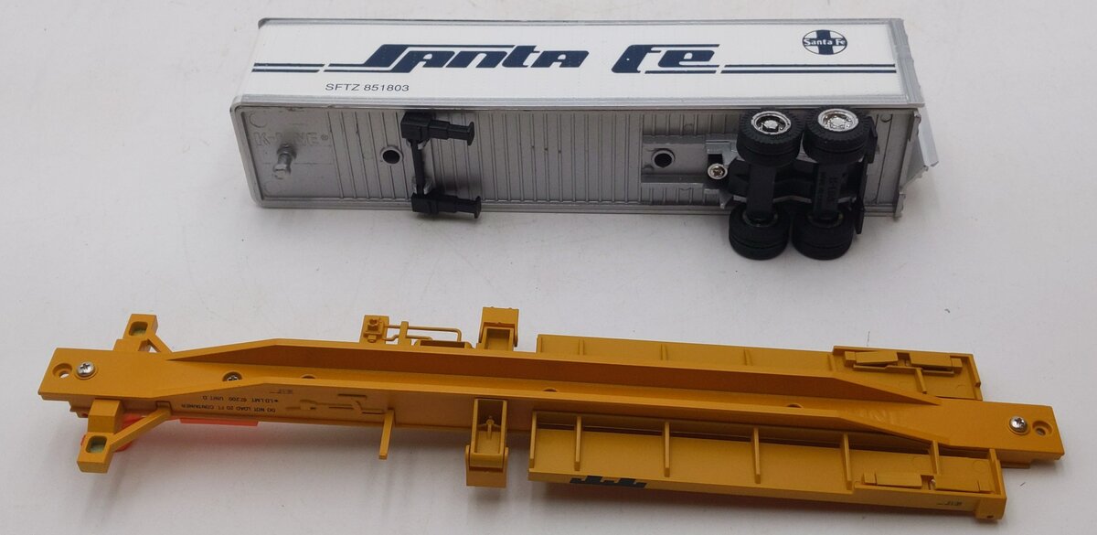 K-Line K77023 O Gauge Santa Fe Classic TTAX Flatcar w/ Trailer EX/Box