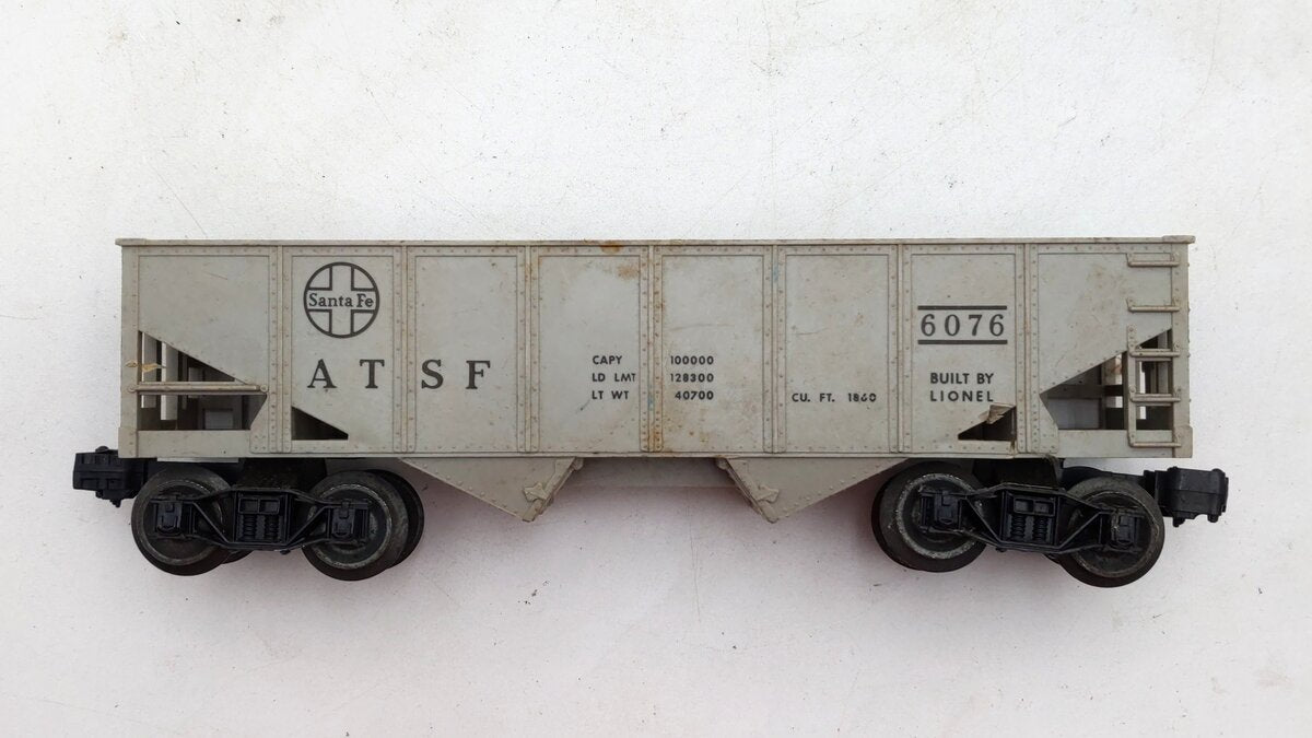 Lionel 6076-125 Vintage O Gray AT&SF 2-Bay Hopper VG