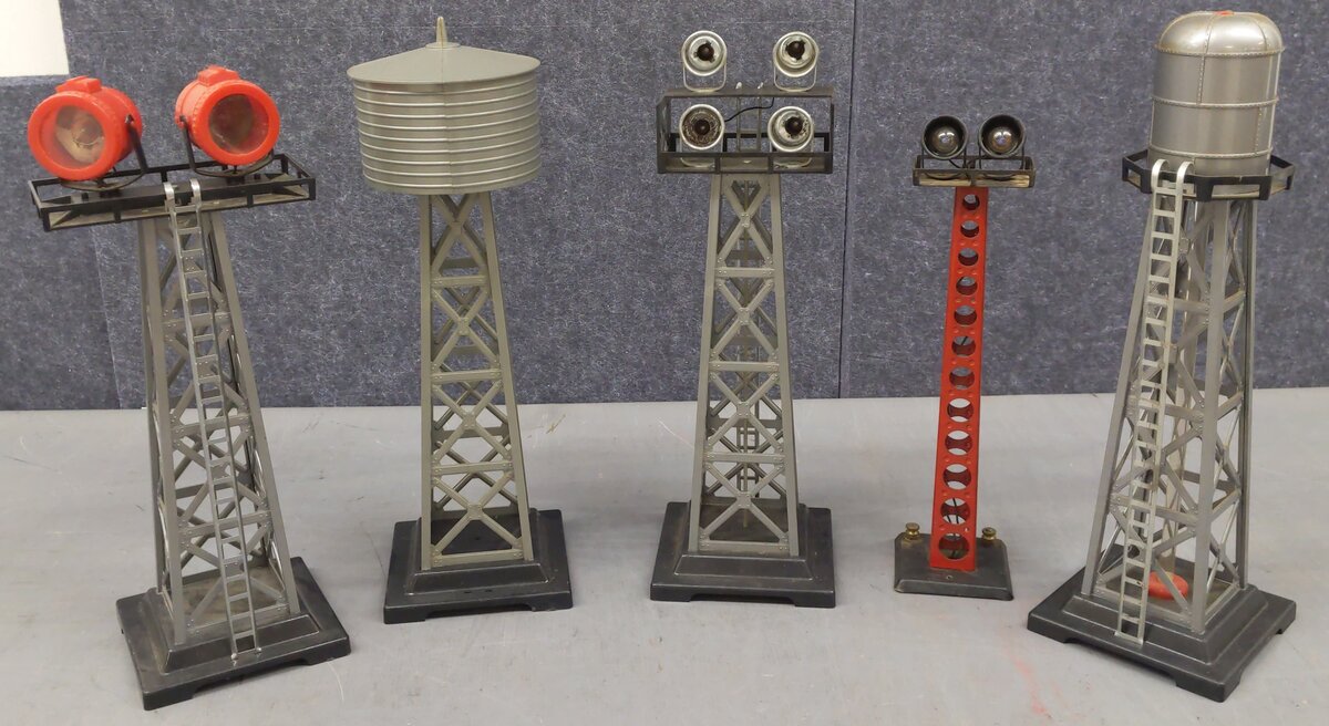 Marx Vintage O Gauge Light And Water Towers #0465,416-A,0165,0416 [5] VG