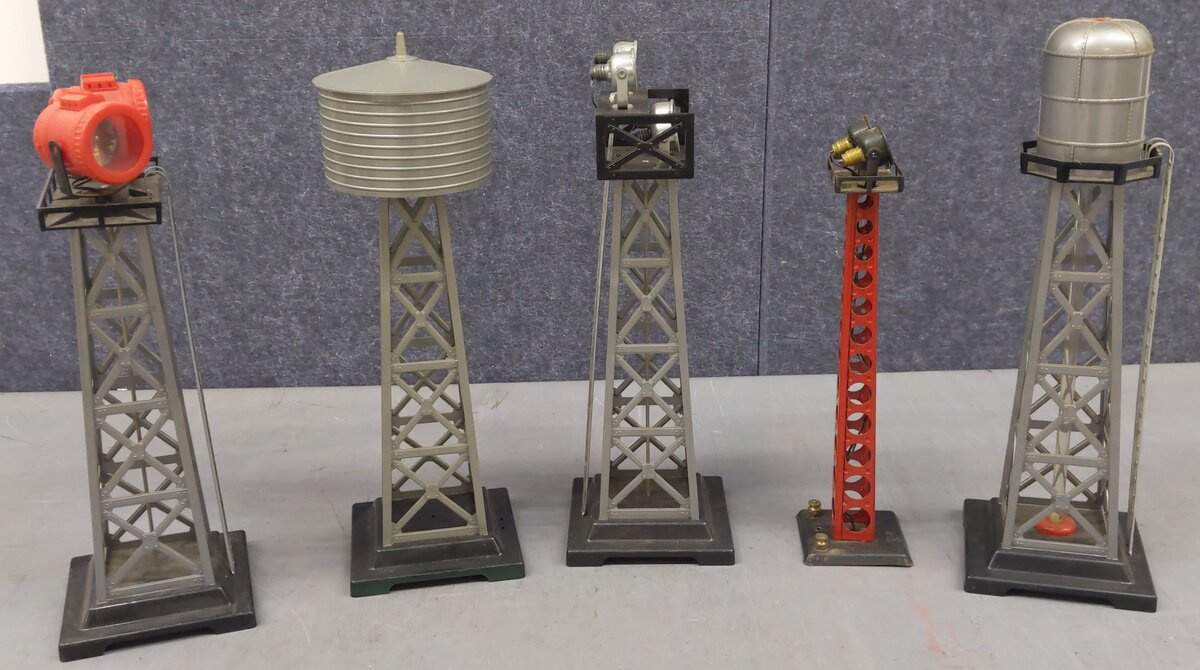 Marx Vintage O Gauge Light And Water Towers #0465,416-A,0165,0416 [5] VG