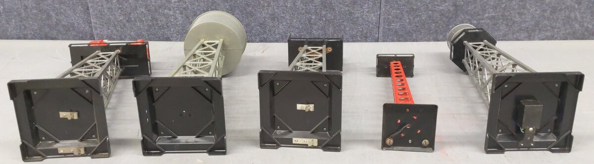 Marx Vintage O Gauge Light And Water Towers #0465,416-A,0165,0416 [5] VG