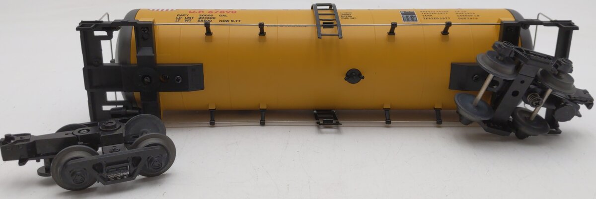 MTH 20-9205 O Gauge Union Pacific Unibody Tank Car #67890 EX/Box