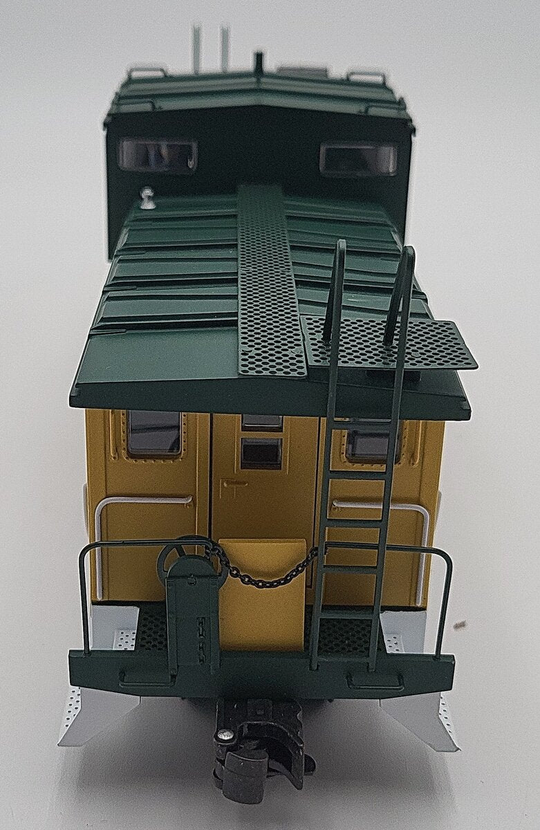 K-Line K613-1311 O Gauge Chicago & North Western Extended Vision Caboose #12560 EX/Box
