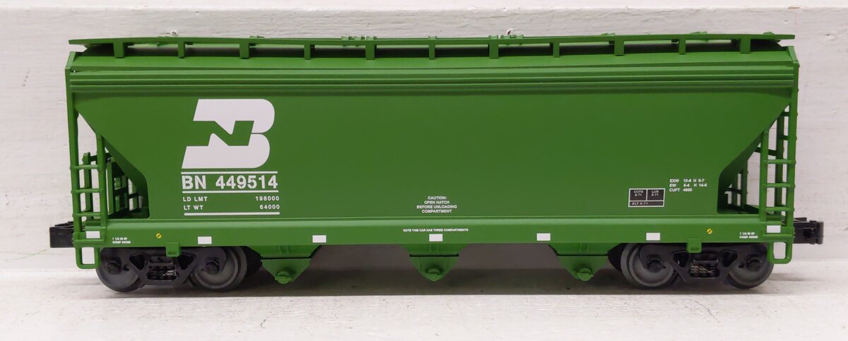 Lionel 3-18083 O Gauge Burlington Northern 3-Bay Covered Hopper #449514 LN/Box