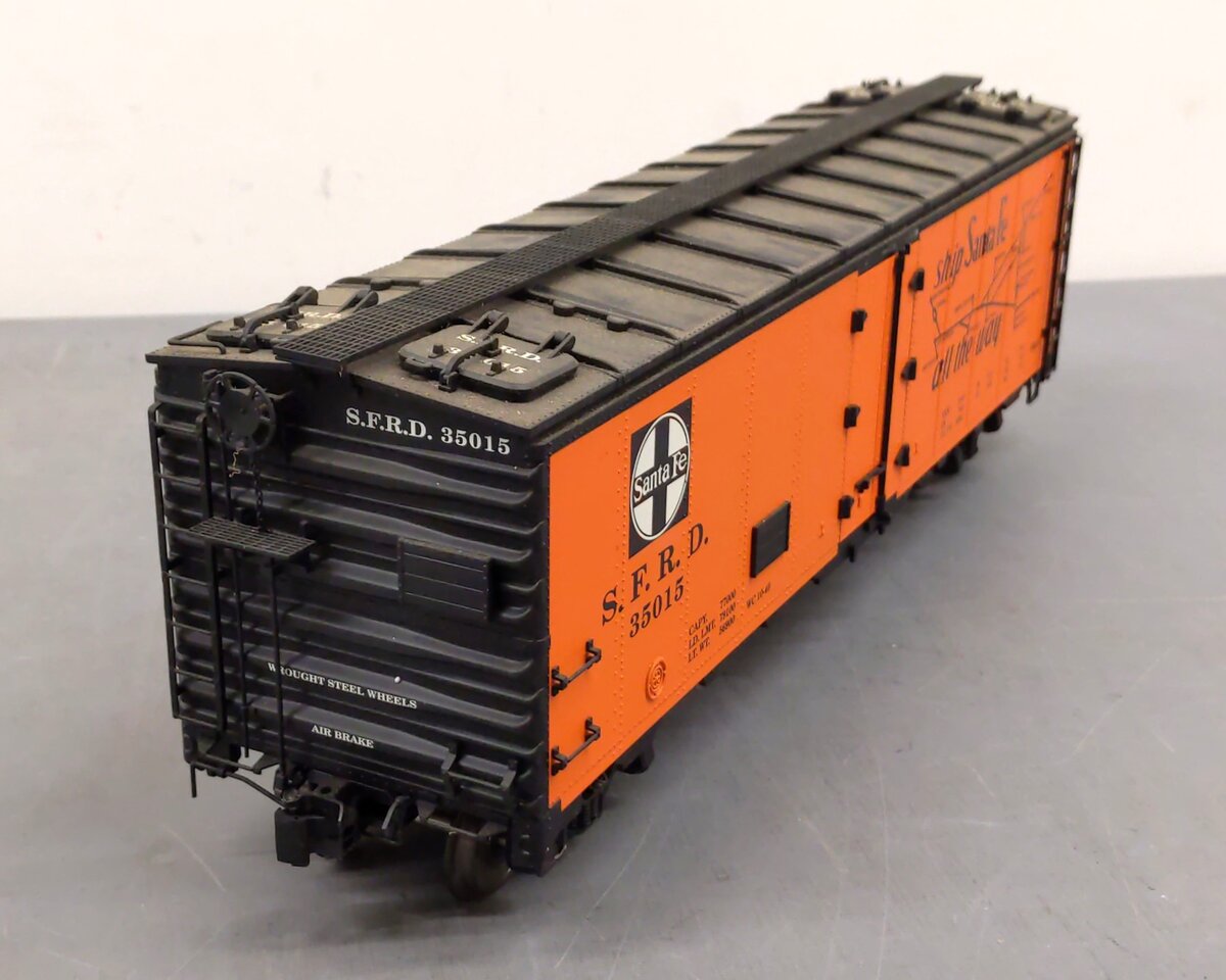 USA Trains 16500 G Atchison, Topeka & Santa Fe "Chief" 40' Reefer Car #457171 EX/Box