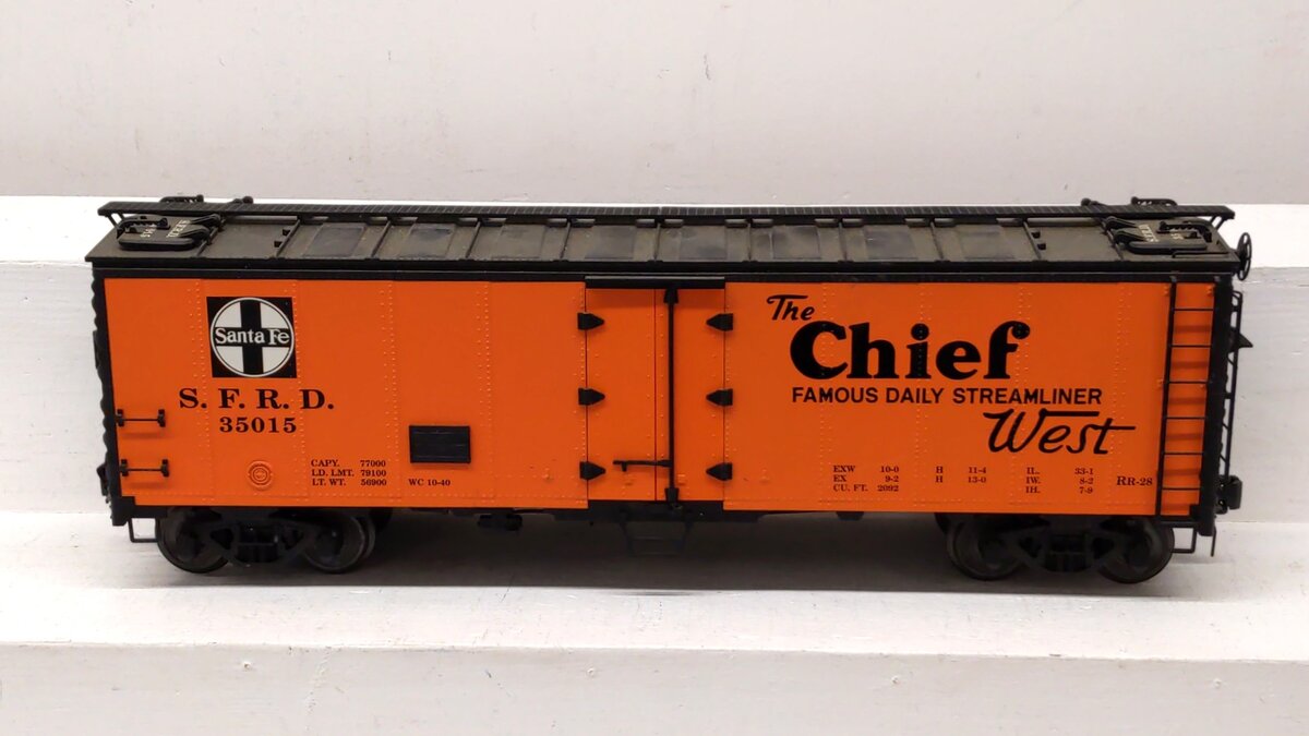 USA Trains 16500 G Atchison, Topeka & Santa Fe "Chief" 40' Reefer Car #457171 EX/Box