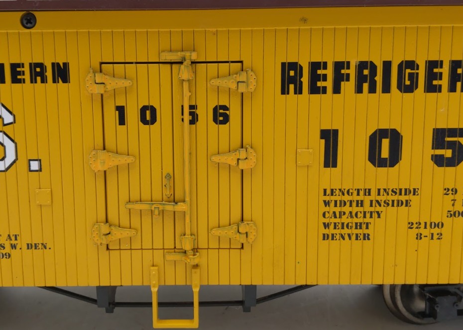 USA Trains R16045 G Gauge Colorado & Southern Reefer Car #1056 (Metal Wheels) VG/Box