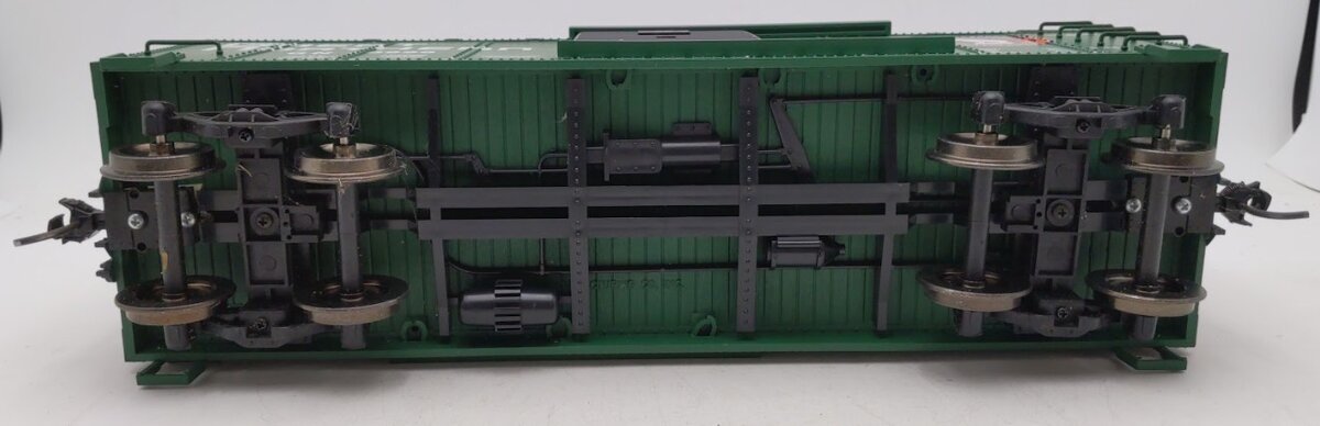 USA Trains R19056B G Gauge Great Northern Steel Box Car #08996 (Metal Wheels)/Box
