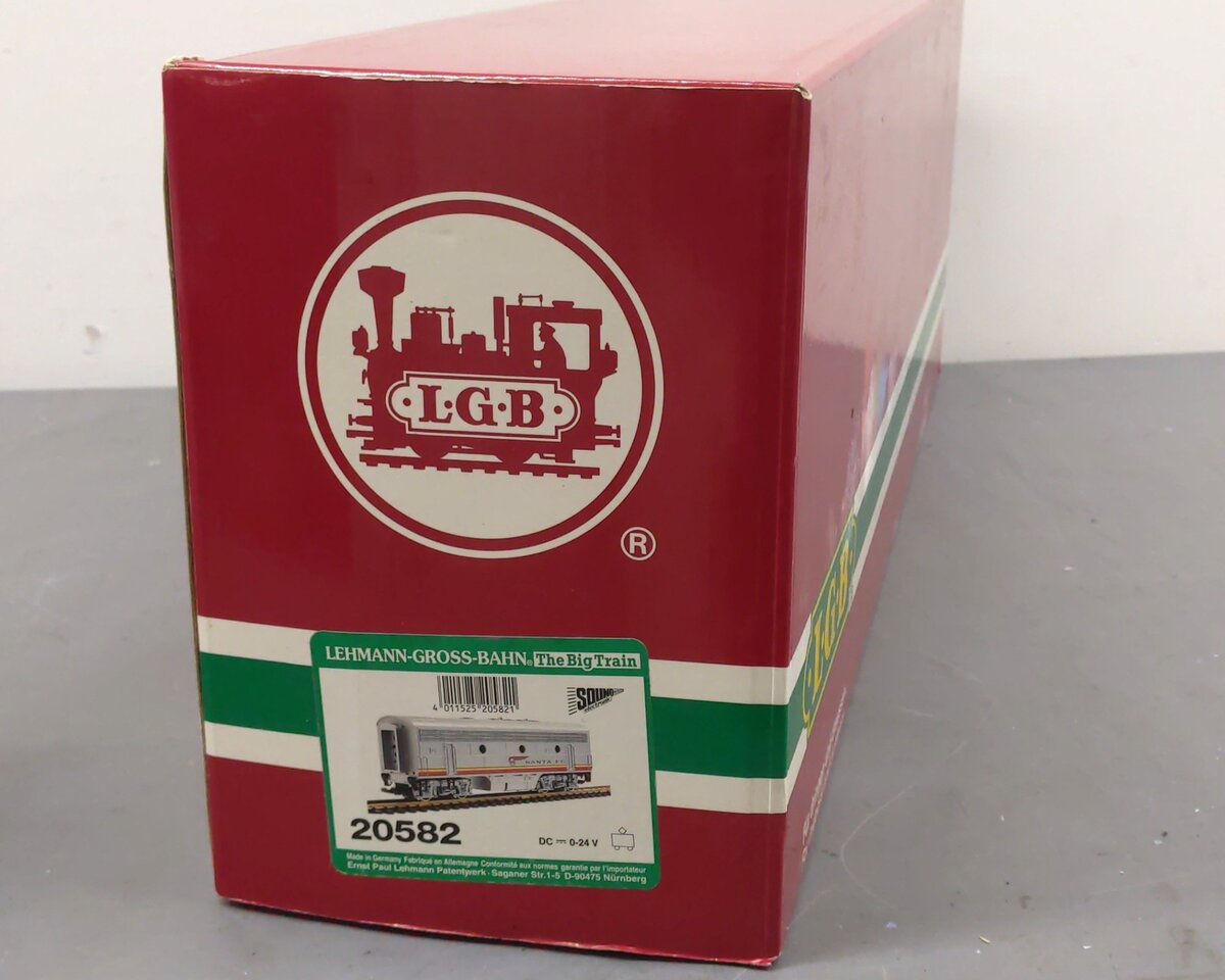 LGB 20582 Santa Fe F7 Non-Powered Diesel B-Unit with Sound EX/Box