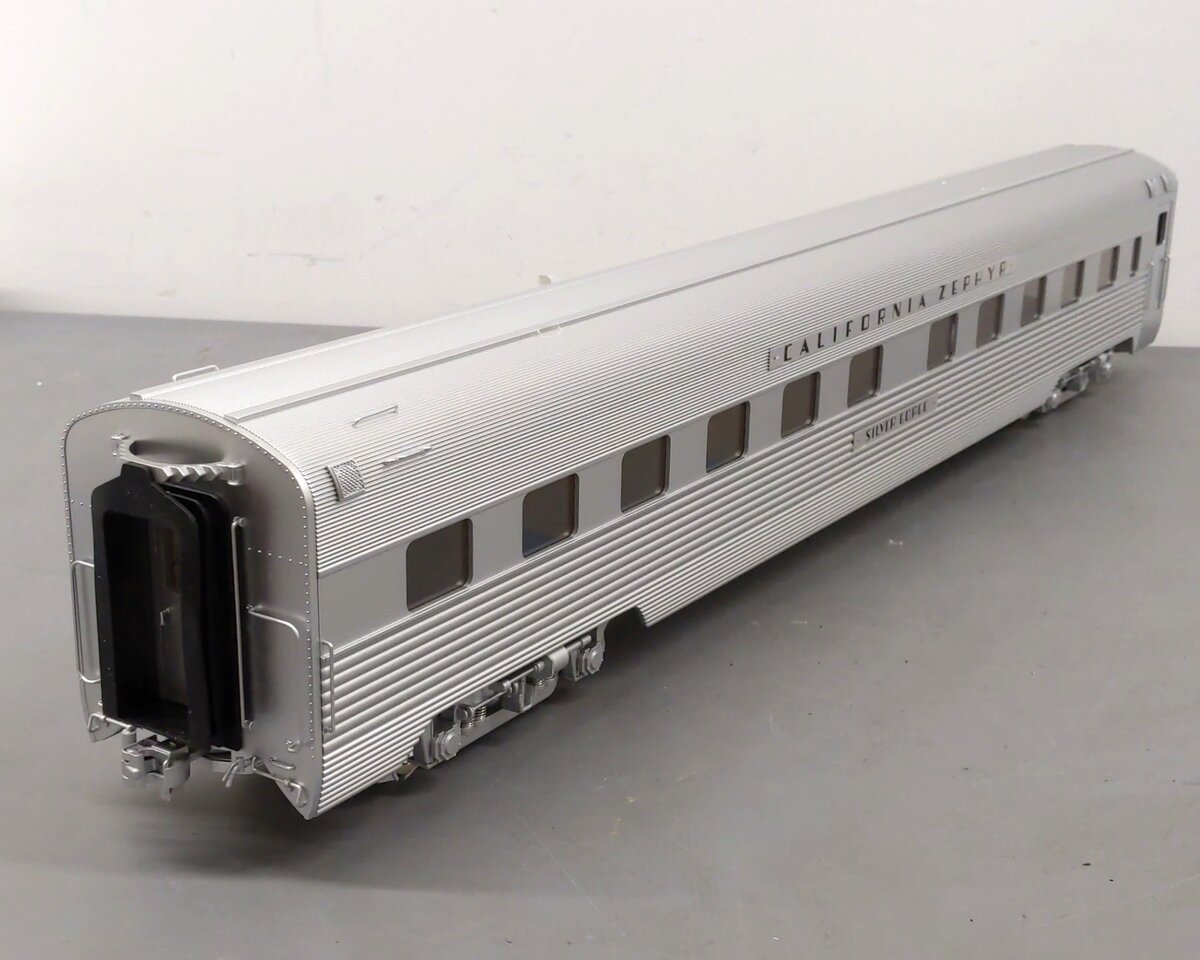 USA Trains 31015 "California Zephyr" Aluminum Sleeper Lighted (Metal Wheels) LN/Box