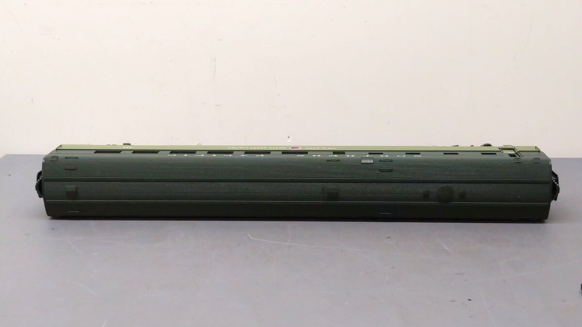 USA Trains 31083 G Northern Pacific Aluminum Dining Car with Metal Wheels #459 LN