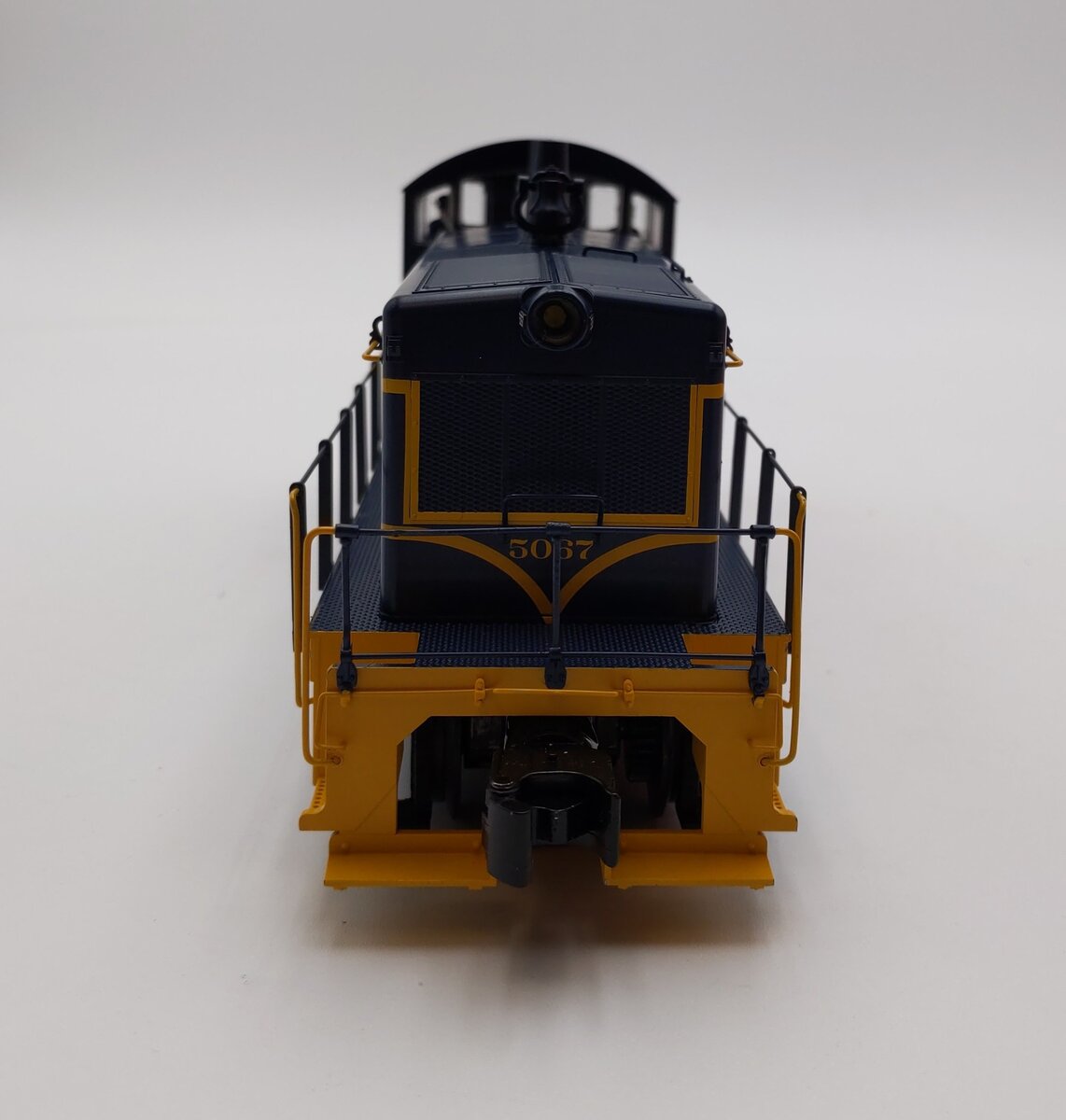 Lionel 2333500 O Chesapeake & Ohio Diesel Switcher #5067 EX/Box