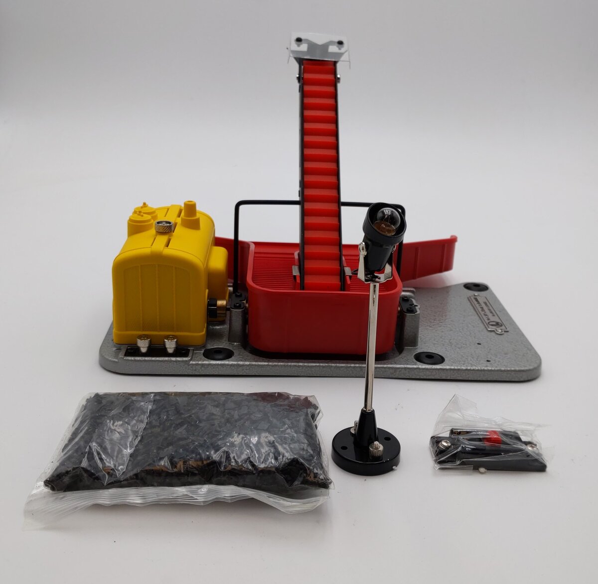 Lionel 6-14004 O Operating Coal Loader #397 NIB