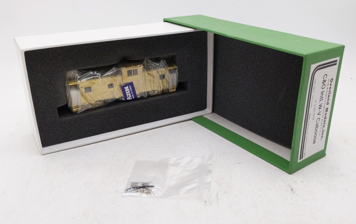 Overland OMI-3850 HO Scale BRASS Chesapeake & Ohio Intl. W-V Caboose NIB