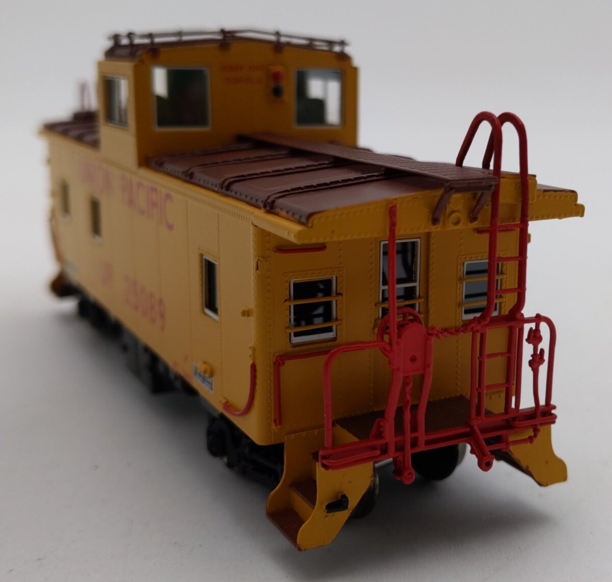 Overland 3970.4 HO Scale BRASS Union Pacific CA-3 Caboose #25089- Painted LN/Box