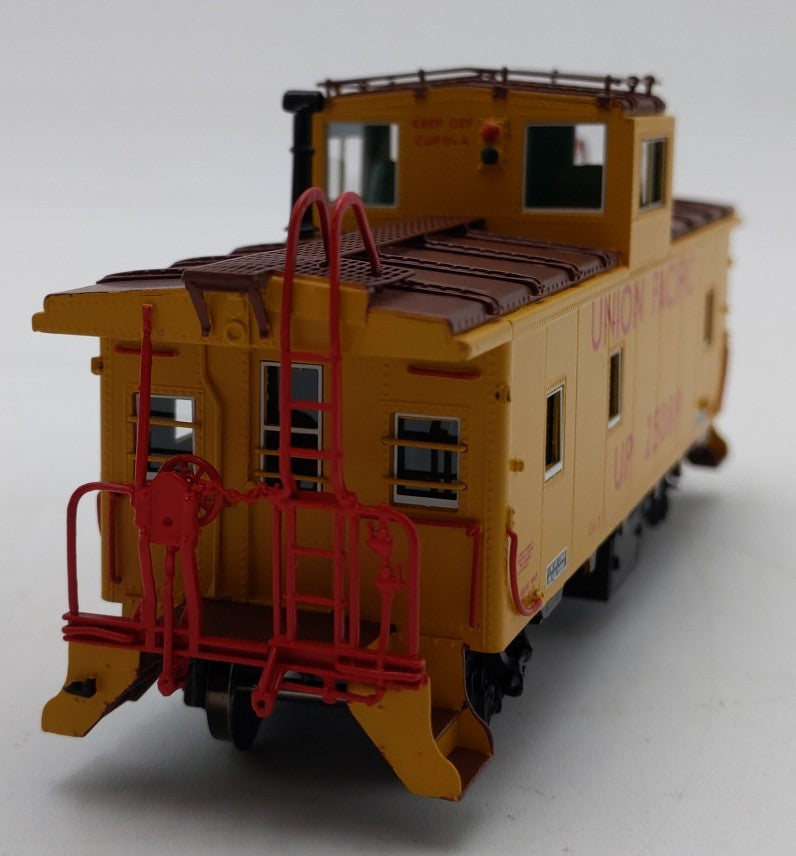 Overland 3970.4 HO Scale BRASS Union Pacific CA-3 Caboose #25089- Painted LN/Box