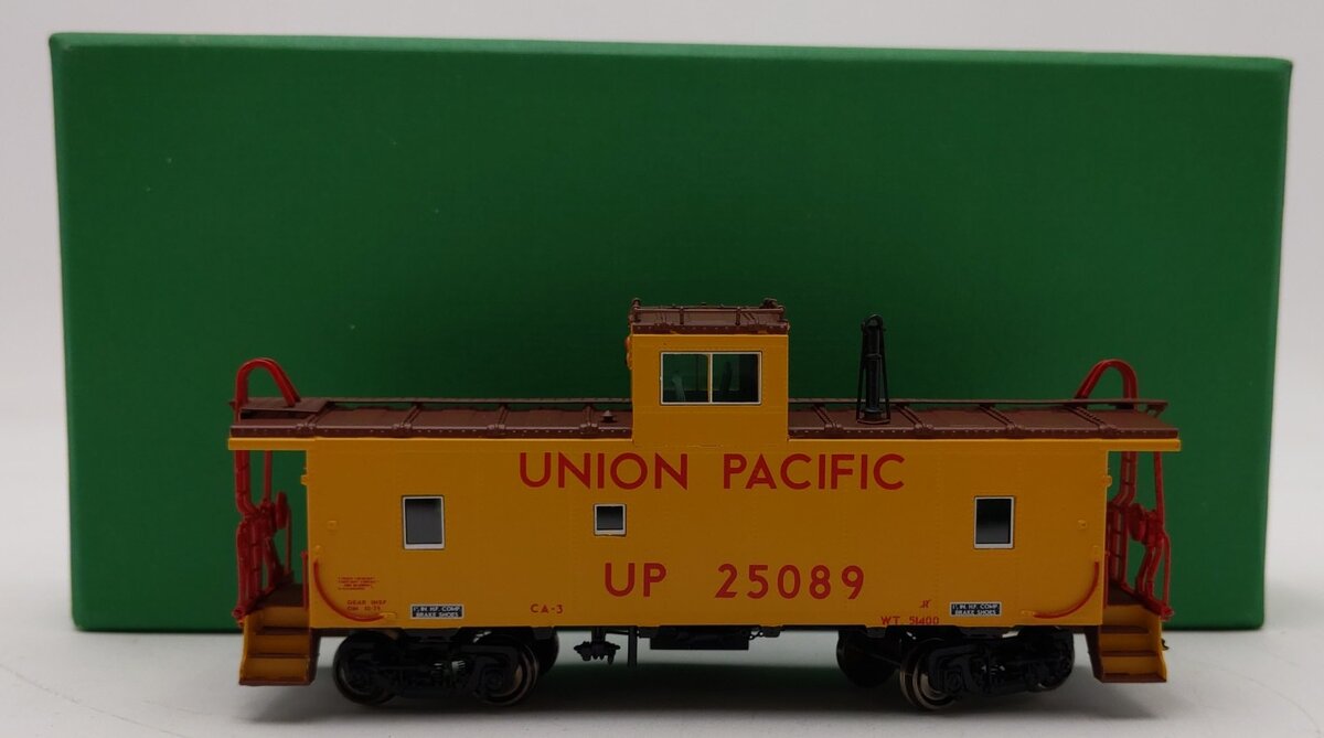 Overland 3970.4 HO Scale BRASS Union Pacific CA-3 Caboose #25089- Painted LN/Box