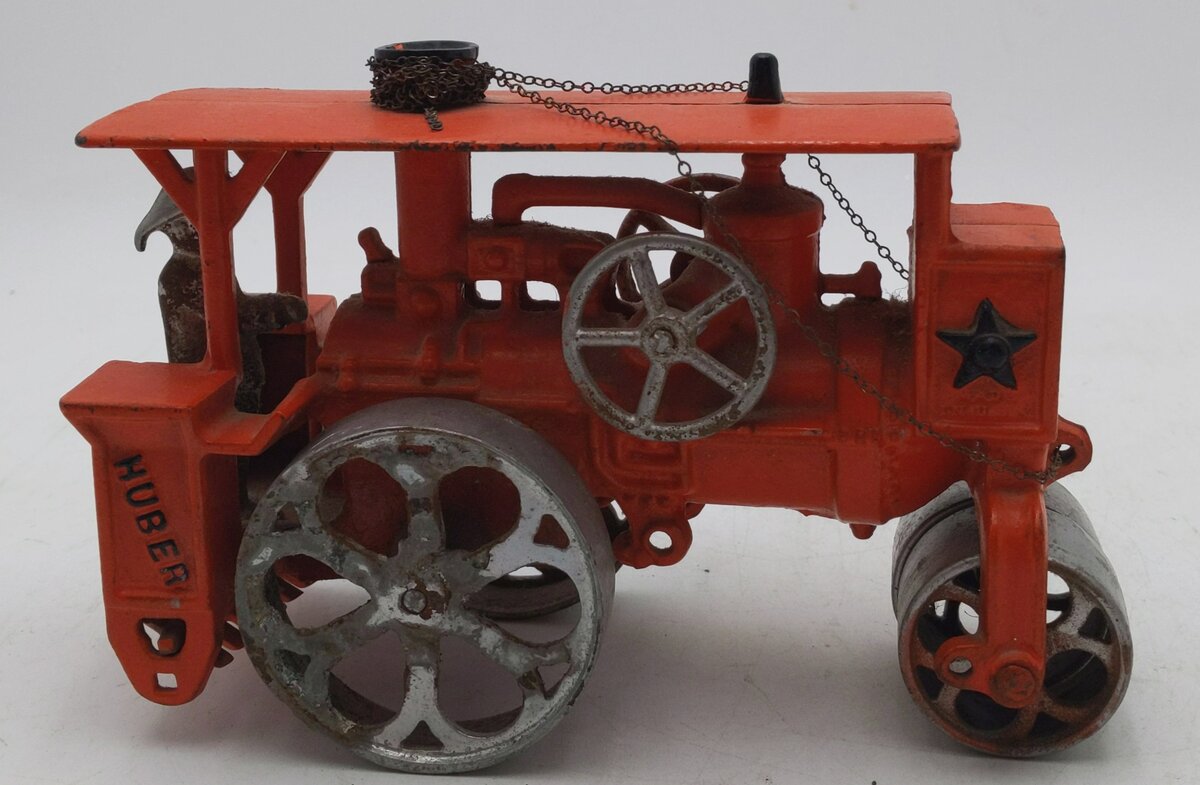 Hubert's Model RR Mfg. Cast Iron Huber Steam Tractor Toy VG