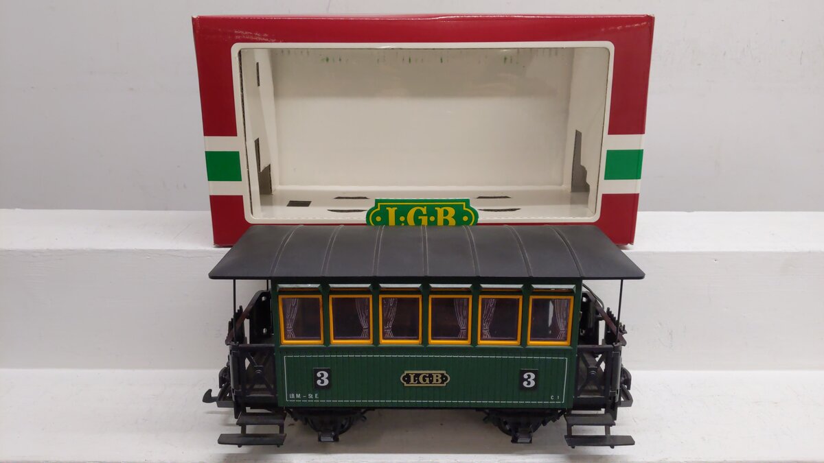 LGB 3040 G Scale 2nd Class Passenger Car #3 EX/Box