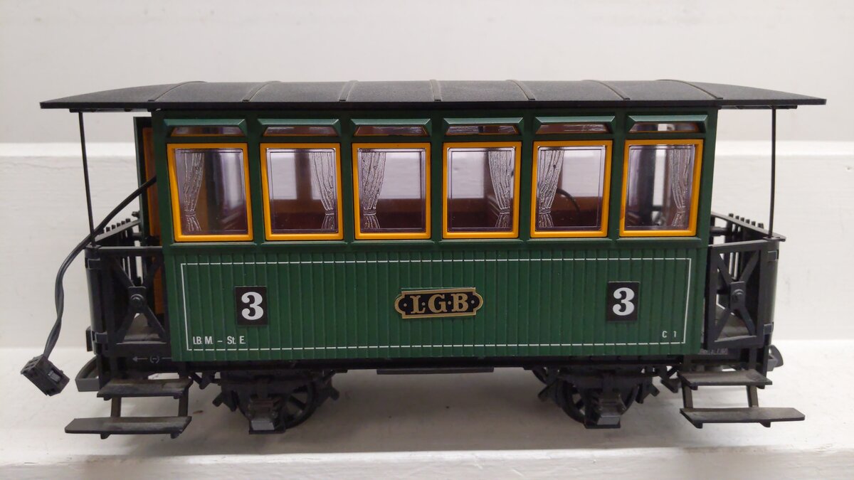 LGB 3040 G Scale 2nd Class Passenger Car #3 EX/Box