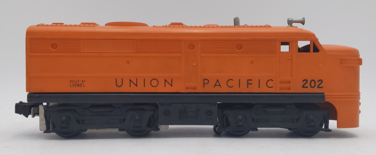 Lionel 202 Vintage O Union Pacific Alco A Powered Diesel Locomotive EX