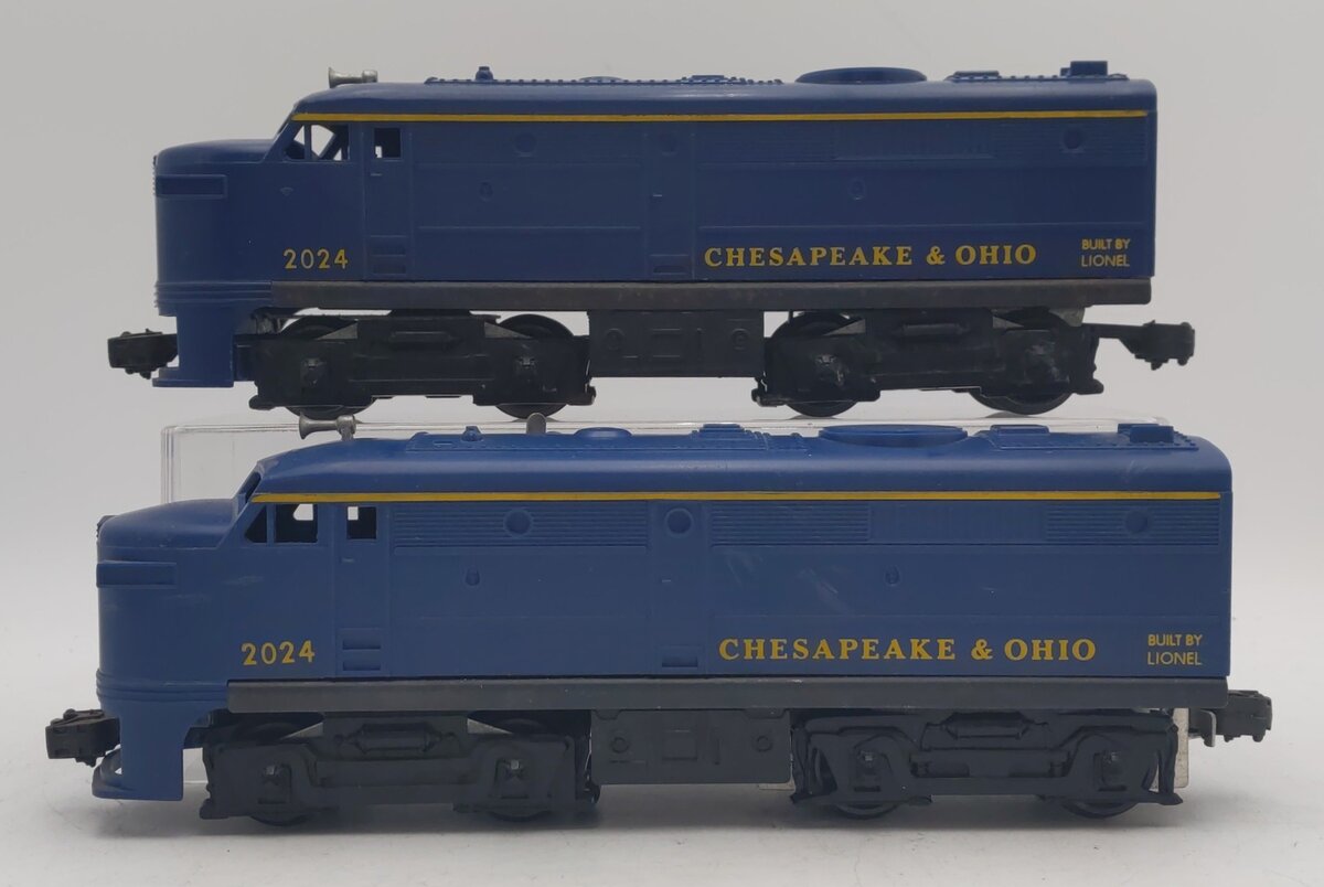 Lionel 2024 Vintage O Chesapeake & Ohio Alco AA Diesel Locomotive VG