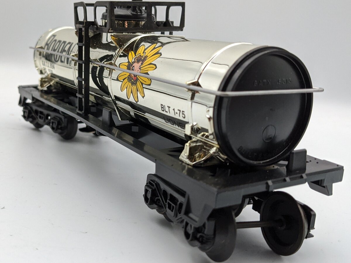 Lionel 6-9154 O Gauge Bordens Plated Gold Tank Car NIB