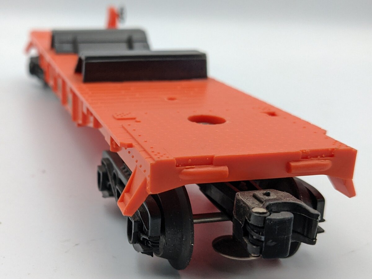 Lionel 6-9282 O Gauge Great Northern Flatcar w/ Trailers NIB